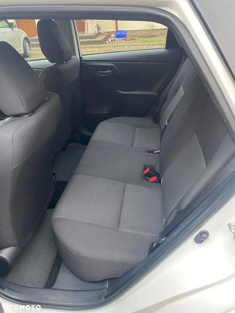 Toyota Auris 1.33 VVT-i Active - 14