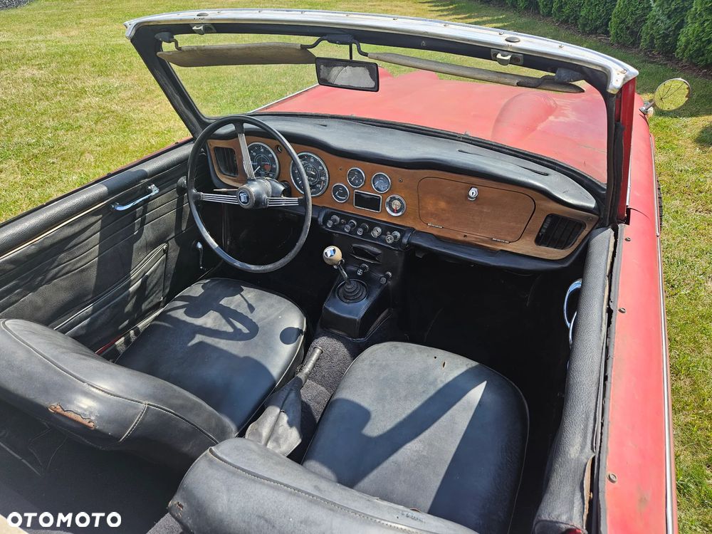 Triumph TR4 - 8