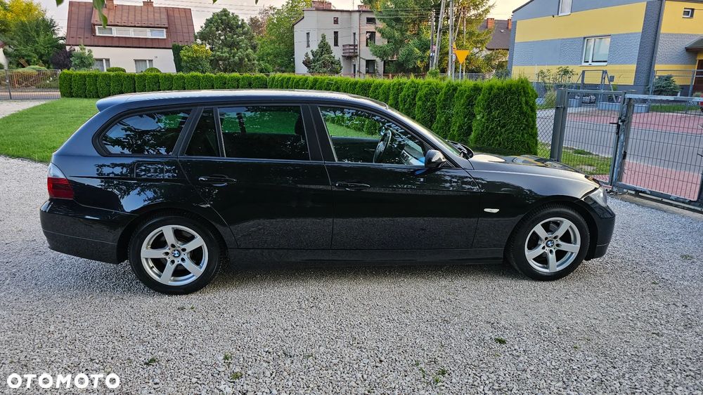 BMW Seria 3 318i Edition Lifestyle - 16