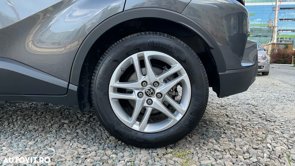 Toyota C-HR 1.8 HSD 122 CP 4x2 CVT Core - 11
