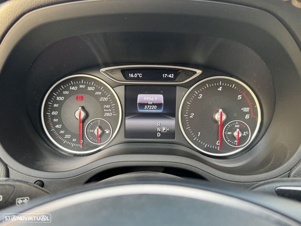 Mercedes-Benz B 180 d Style Plus Aut. - 30