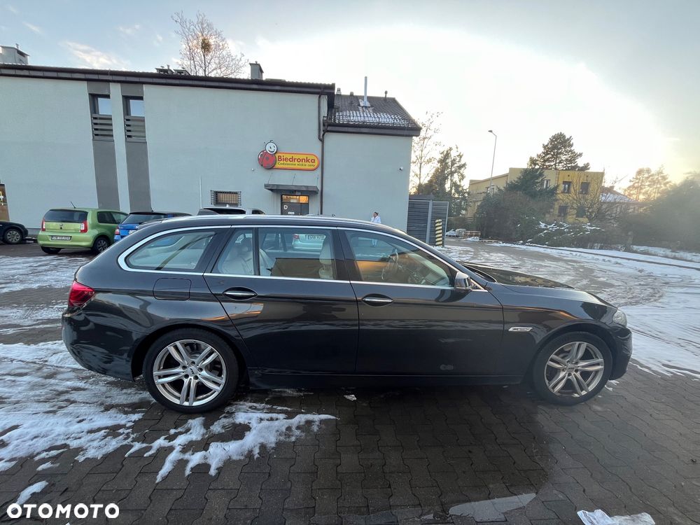 BMW Seria 5 525d xDrive - 1