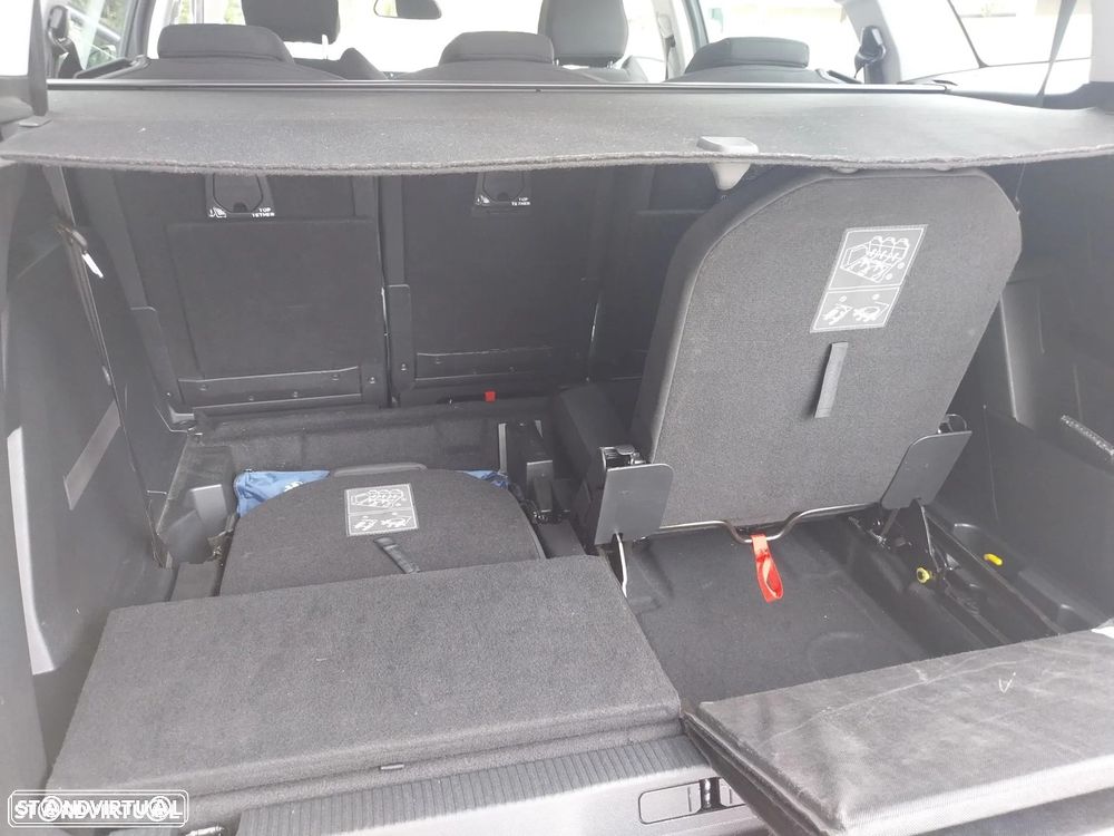 Peugeot 5008 - 19