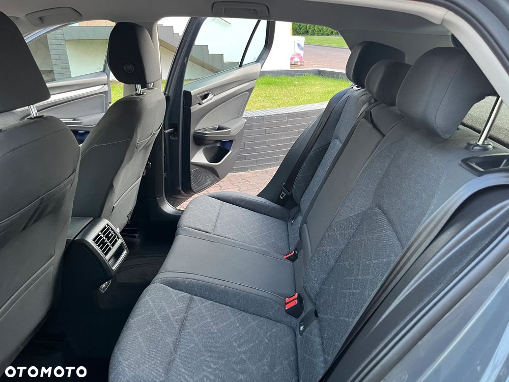 Volkswagen Golf VIII 1.5 TSI EVO Life - 20