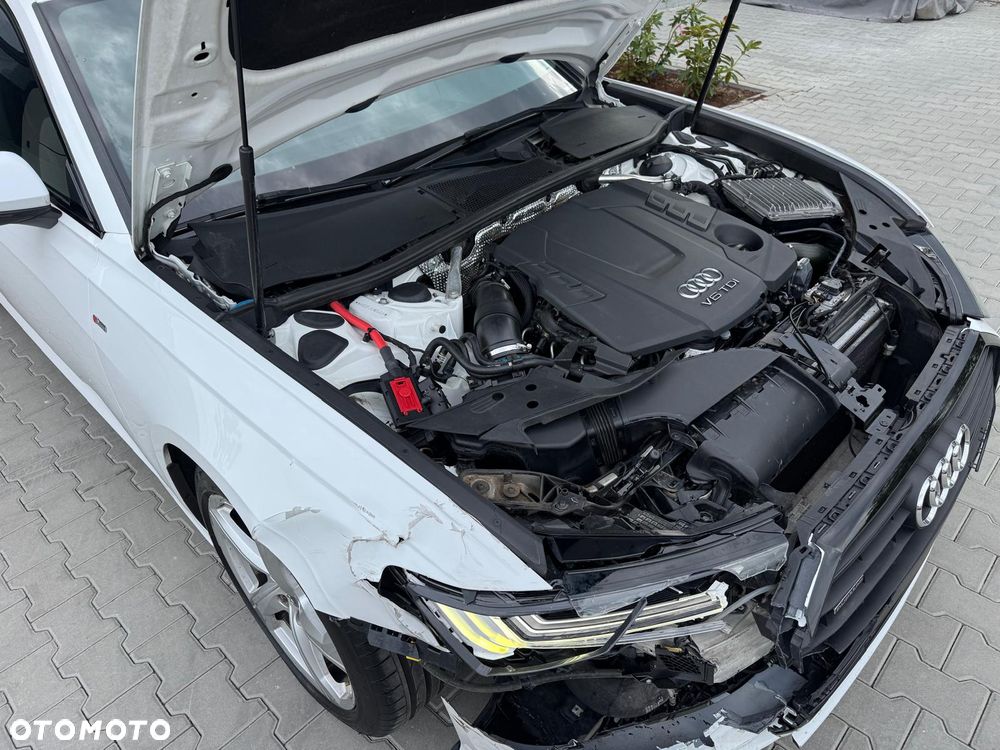Audi A6 Avant 45 TDI quattro S tronic S line - 28