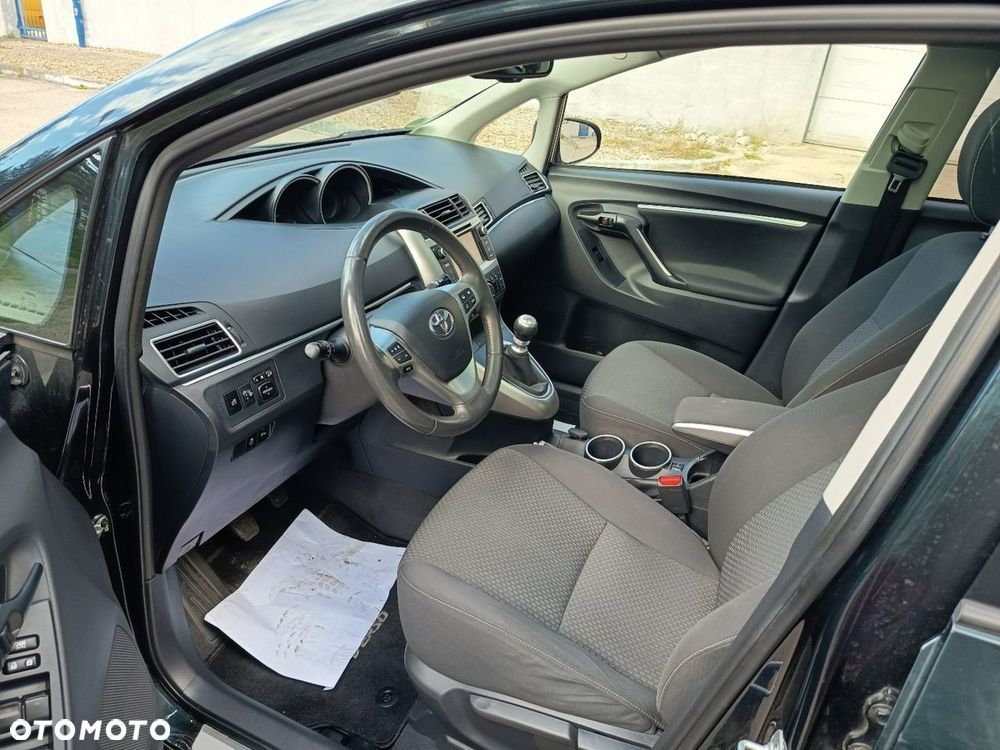 Toyota Verso - 5
