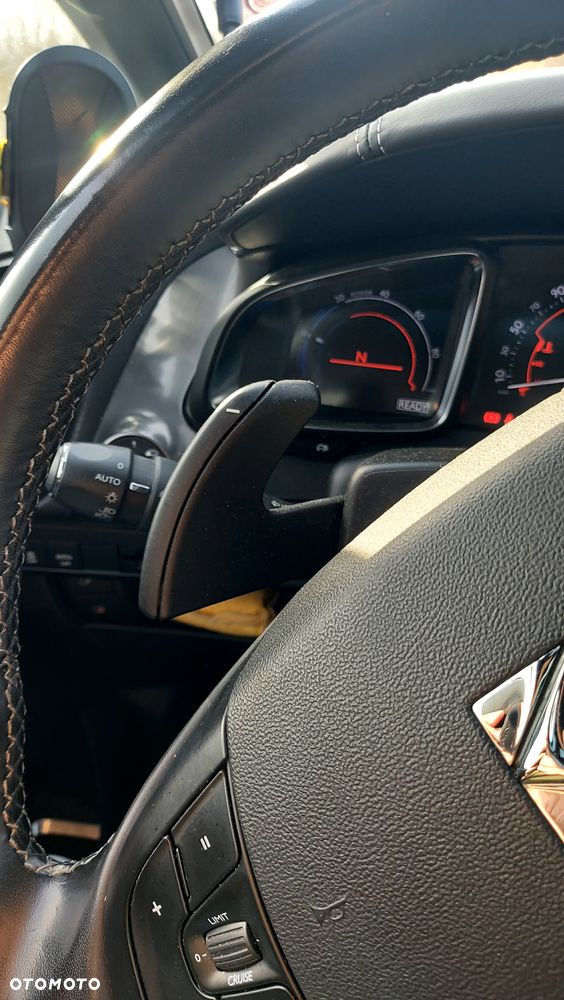 Citroën DS5 Hybrid4 EGS6 Chic - 13