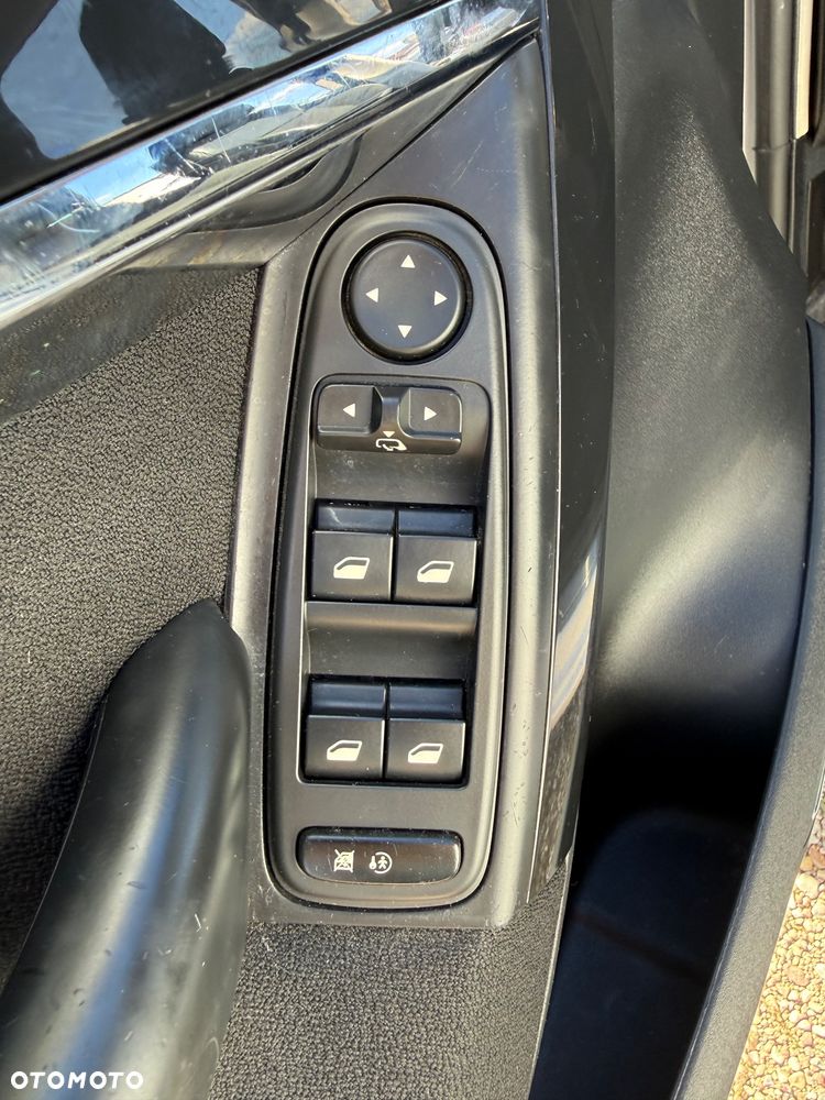 Citroën C4 Picasso 2.0 HDi Exclusive - 23