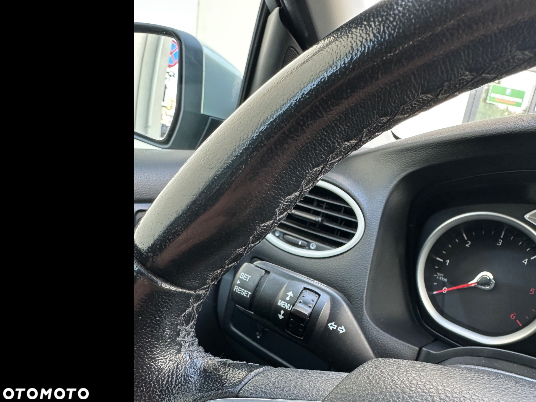 Ford Focus - 11