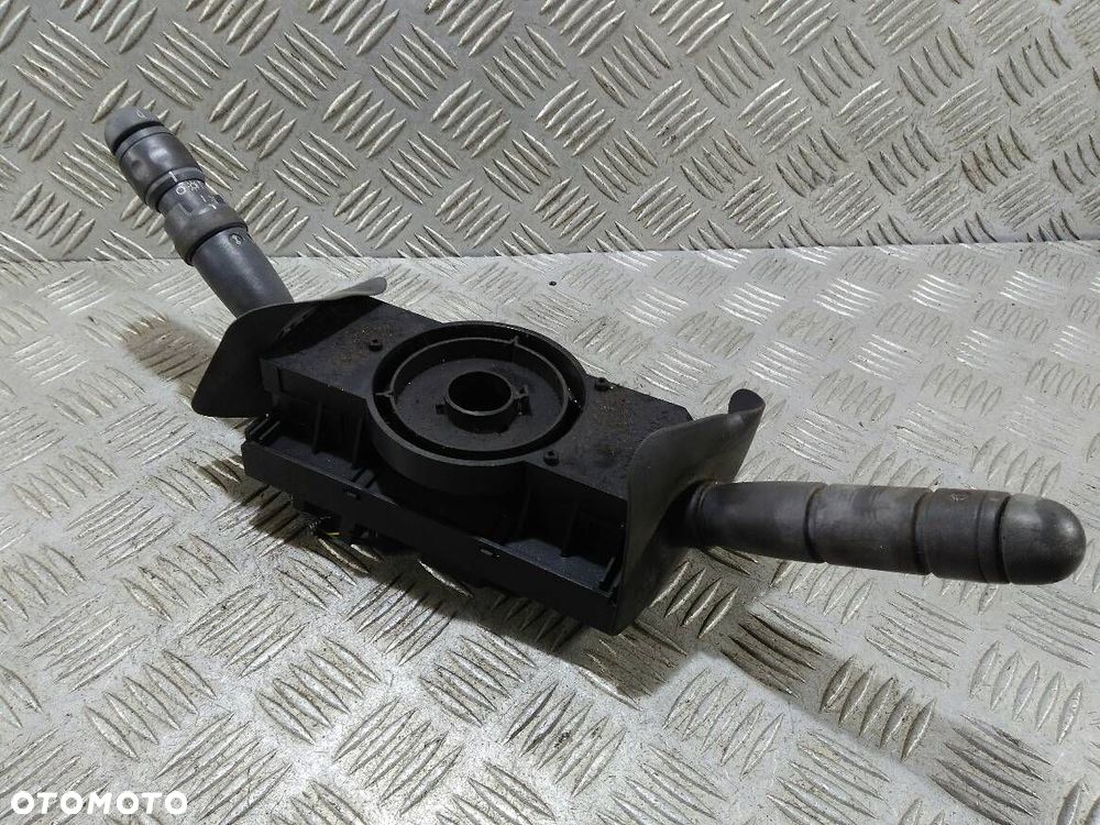 PRZEŁĄCZNIK ZESPOLONY IVECO DAILY - 1