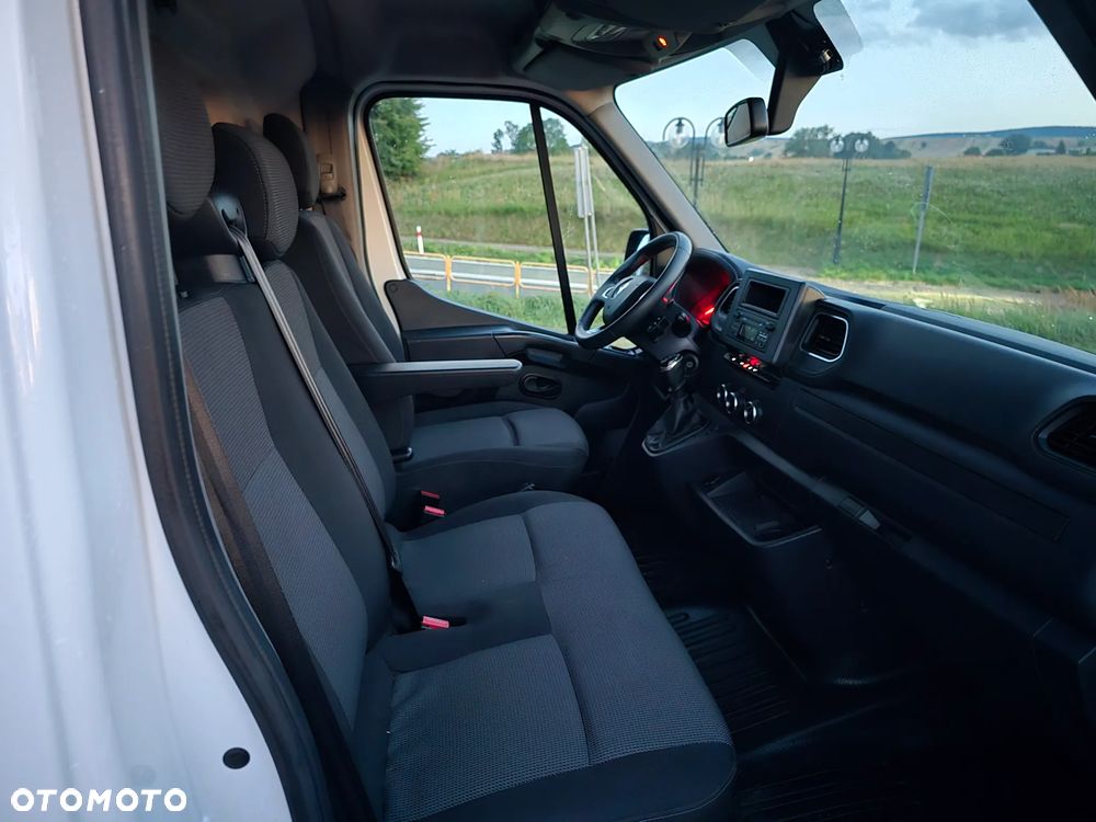 Renault Master - 18