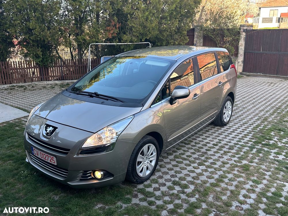 Peugeot 5008 HDI FAP 110 Family - 17