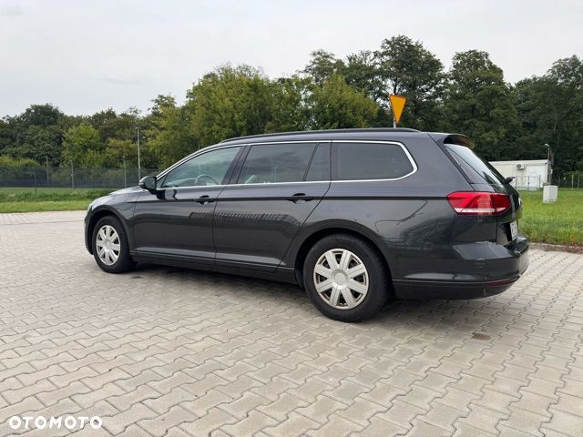 Volkswagen Passat 2.0 TDI SCR DSG Elegance - 3