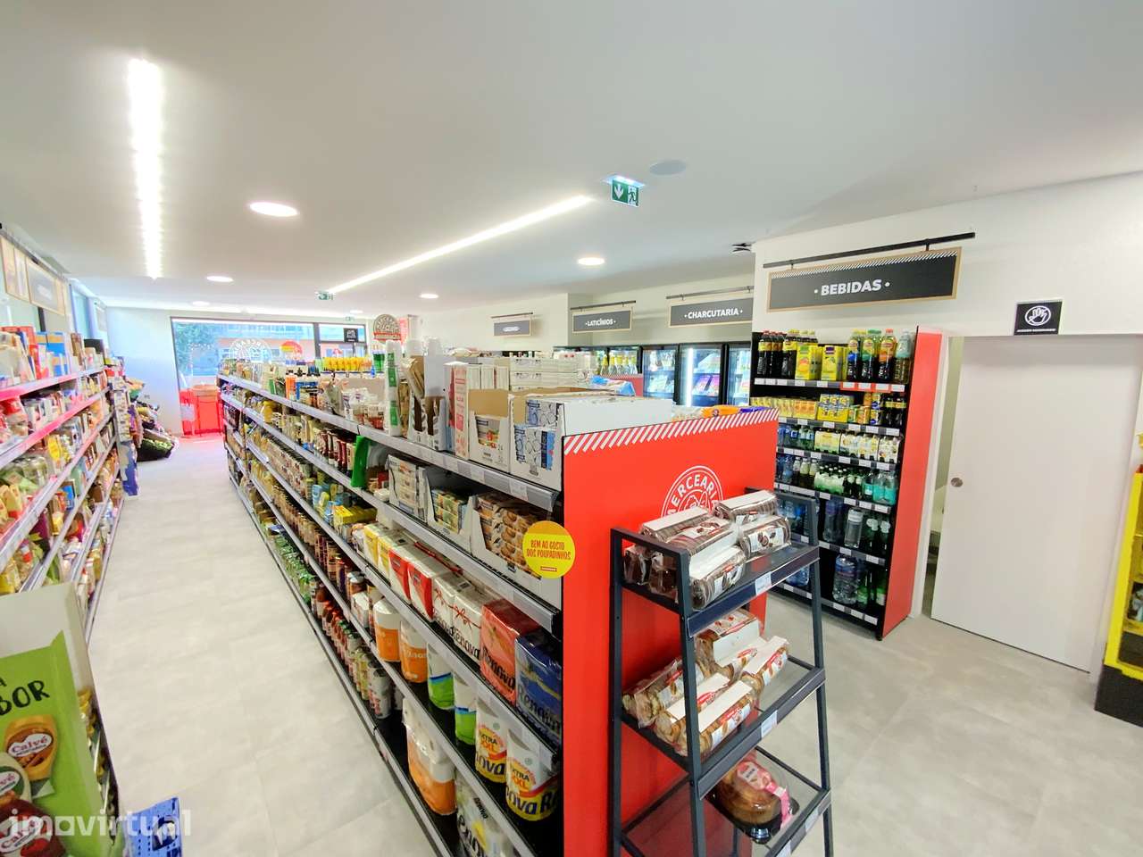 Trespasse Supermercado em funcionamento - Tenões, Braga - Grande imagem: 5/7