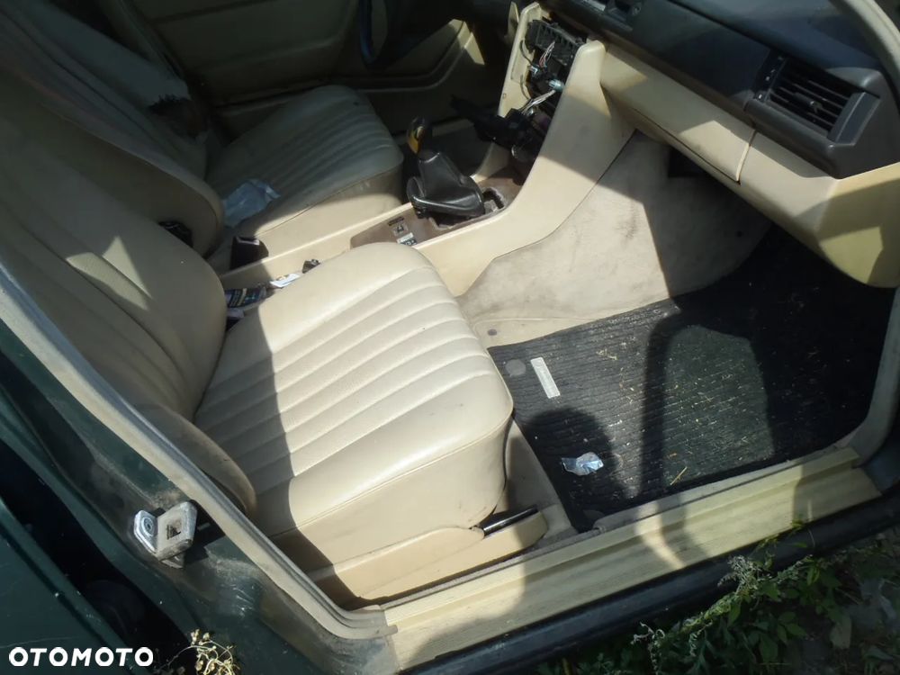 fotel kanapa tapicerka obicie boczek podłokietnik zagłówek skóra mercedes w 124 w124 - 1