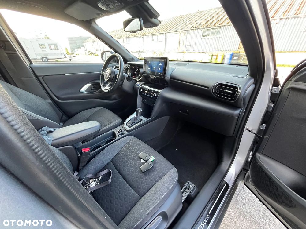 Toyota Yaris Cross - 15