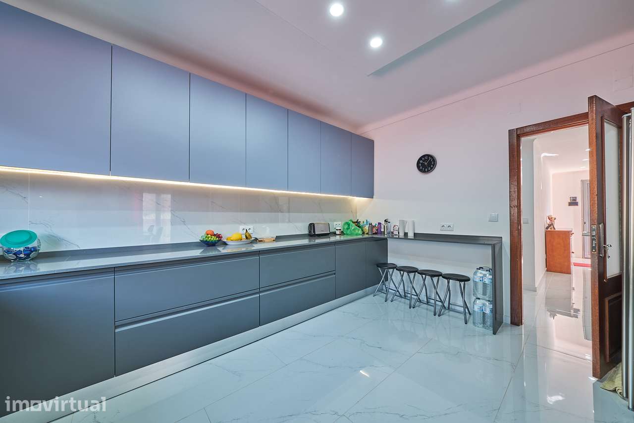 Moradia V4 com Piscina - Qtª Conde - Grande imagem: 5/44