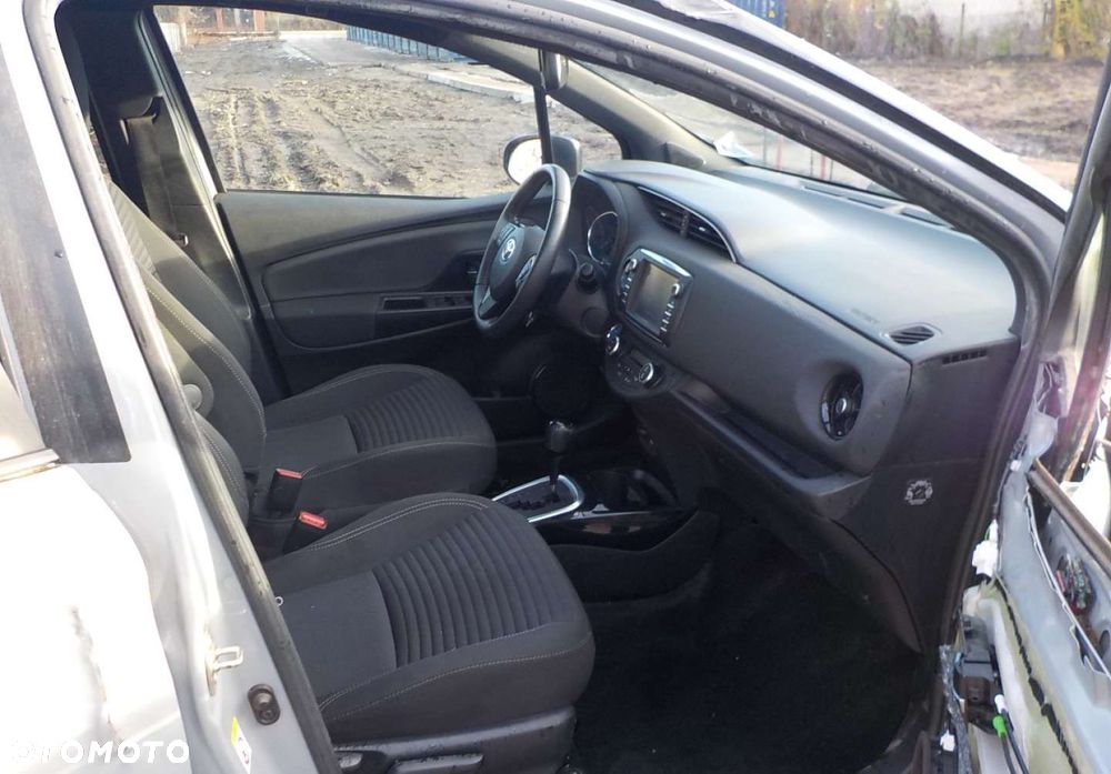 Toyota Yaris - 26