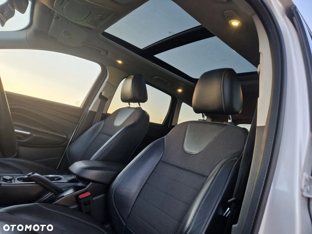 Ford Kuga 2.0 TDCi AWD ST-Line - 13