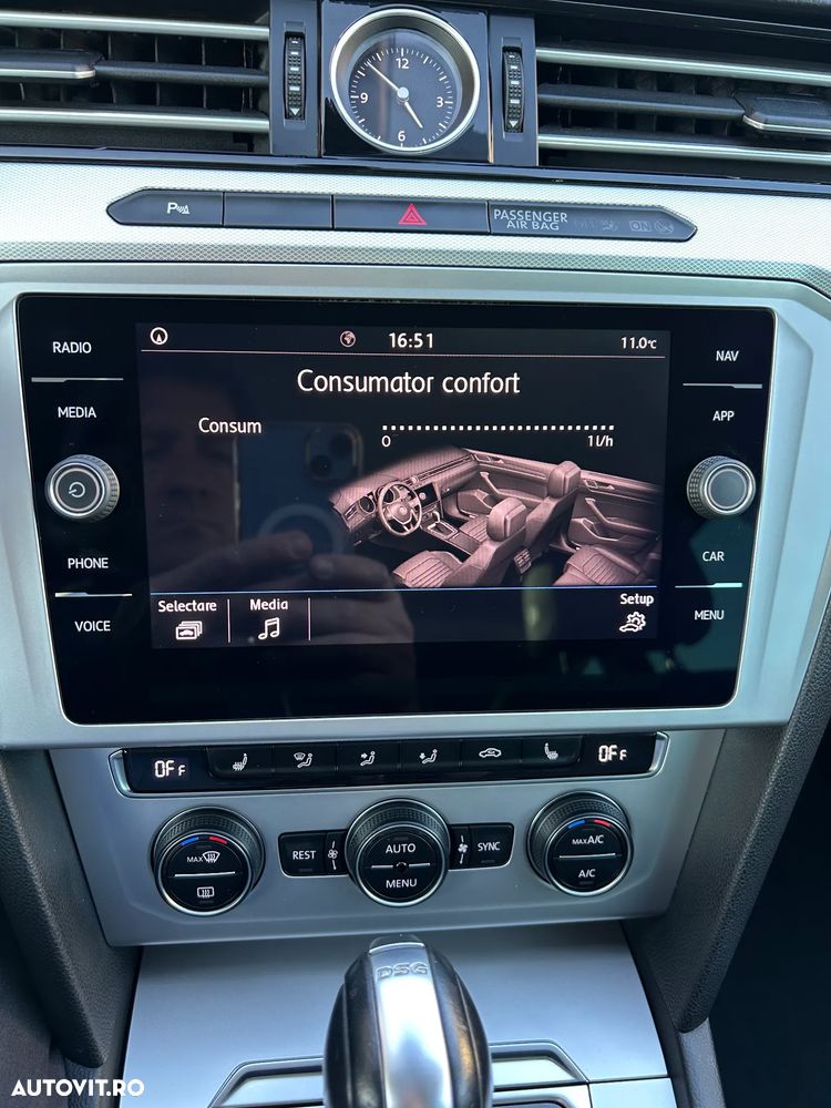 Volkswagen Passat 2.0 TDI DSG Comfortline - 25