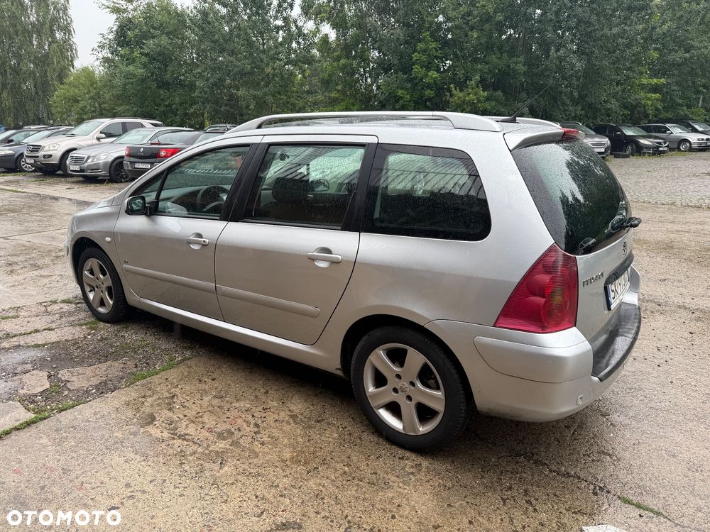 Peugeot 307 1.6 HDi - 12