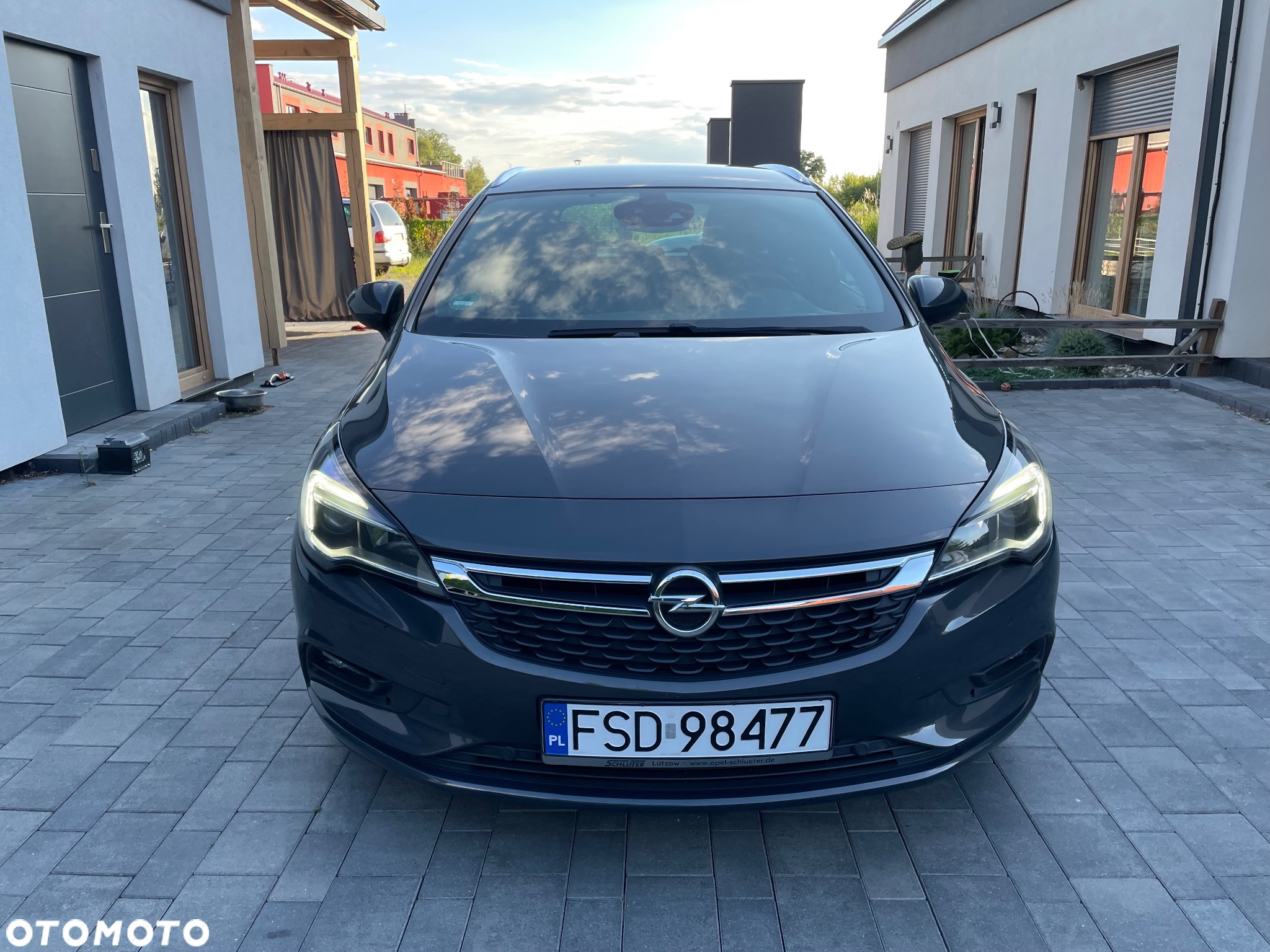 Opel Astra 1.6 D (CDTI) Start/Stop Innovation - 2