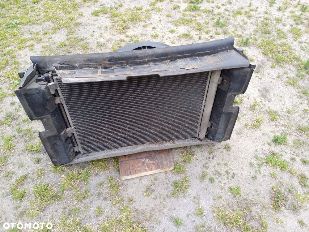 MERCEDES 247 b klasa kompletny zderzak przedni - 6