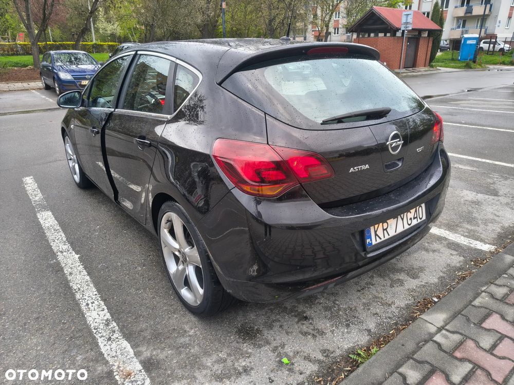 Opel Astra 1.7 CDTI Enjoy - 6