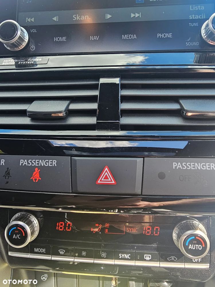 Mitsubishi Eclipse Cross 2.4 PHEV Blue Sky - 11