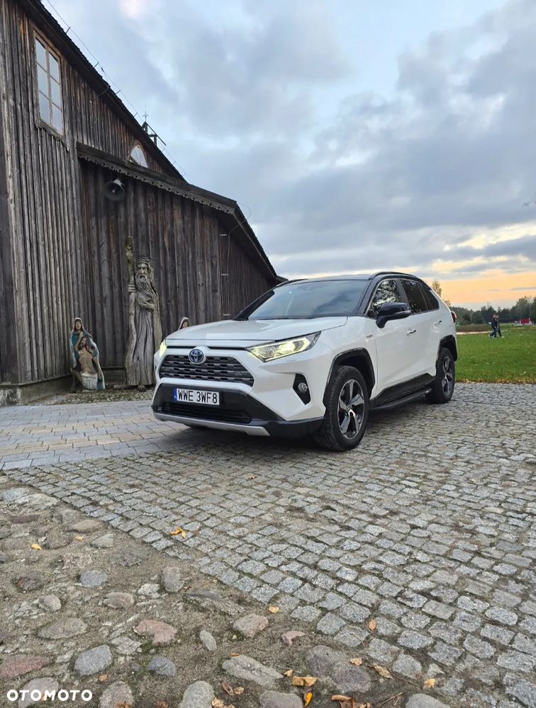 Toyota RAV4 - 1