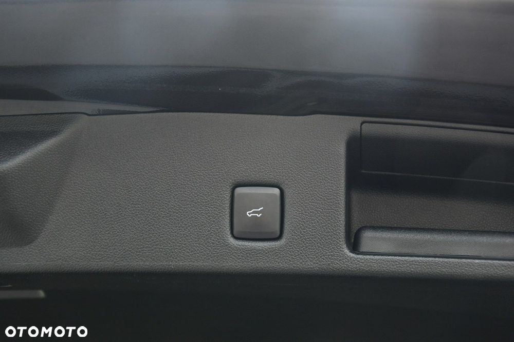 Ford Kuga - 33