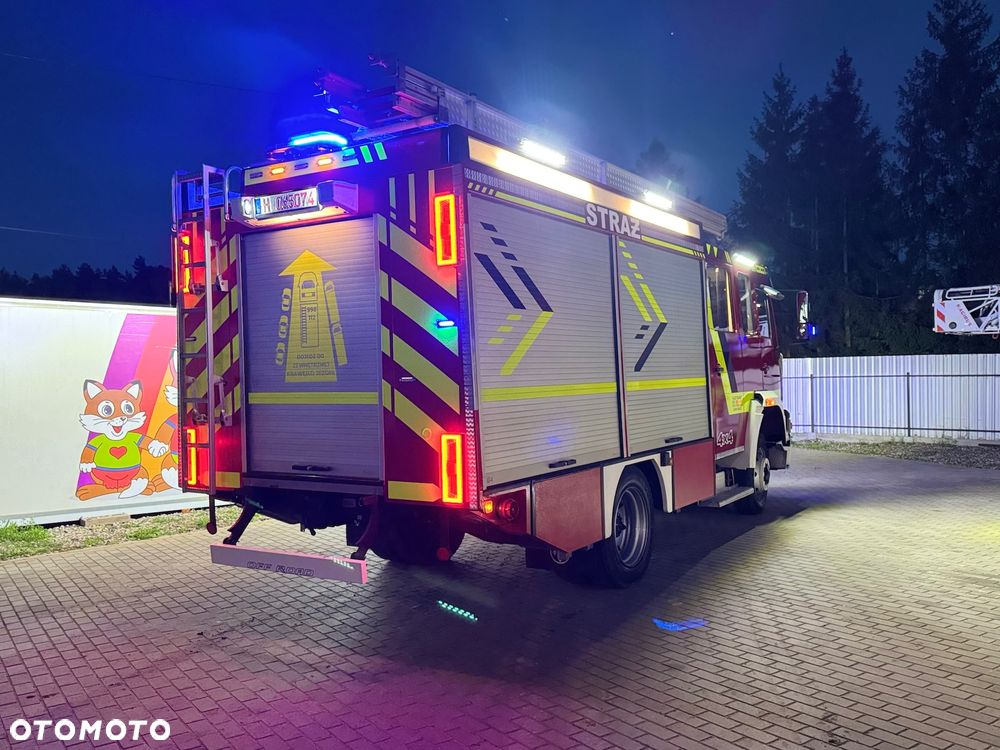 MAN Straż pożarna pojazd pożarniczy wóz strażacki MAN L80 GBA średni terenowy- uterenowiony 4x4 CNBOP 3000l wody wyciągarka mechaniczna reduktor blokady przedniego i tylnego mostu, maszt oświetleniowy - 3