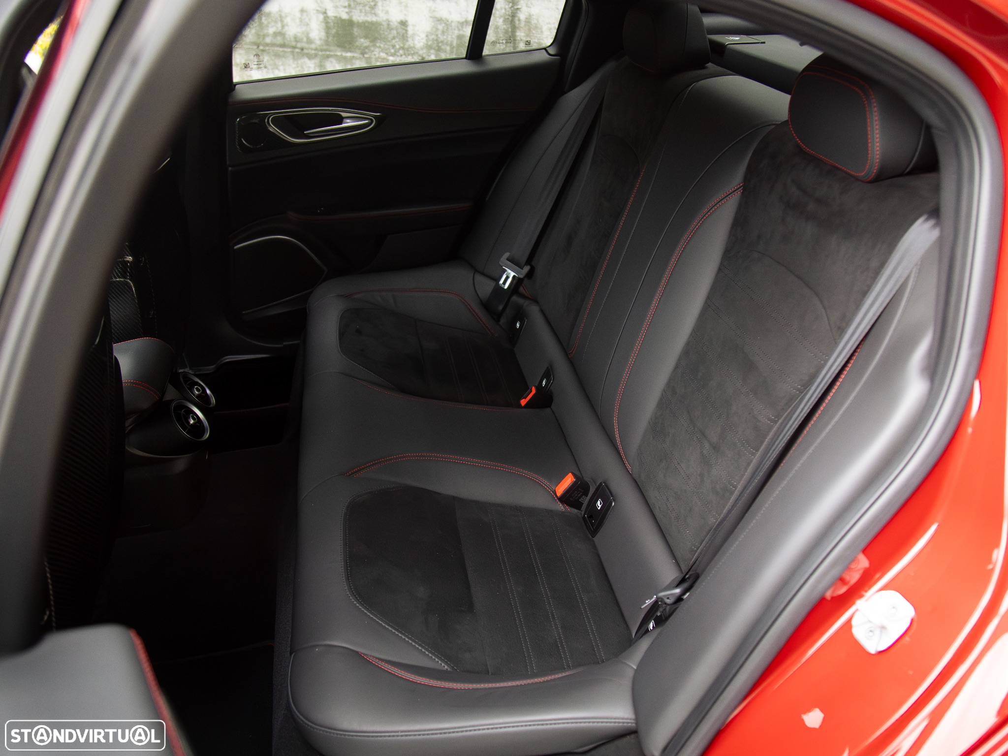 Alfa Romeo Giulia 2.9 Bi-Turbo Quadrifoglio - 24