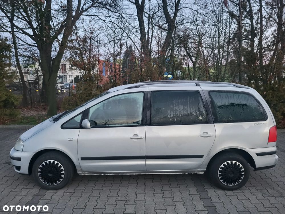 Volkswagen Sharan 1.9 TDI Comfortline - 2