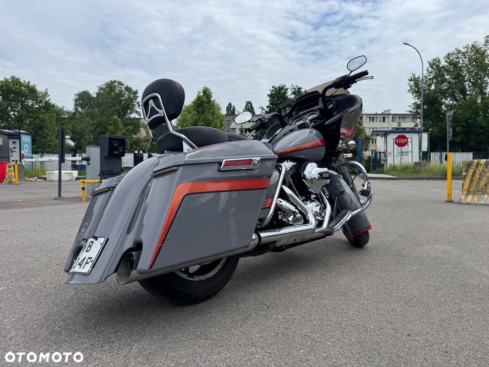 Harley-Davidson Touring Road Glide - 3