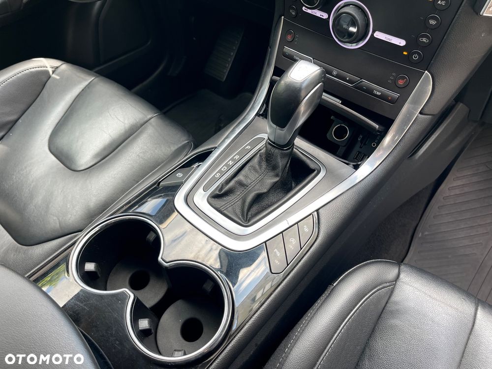 Ford S-Max - 31