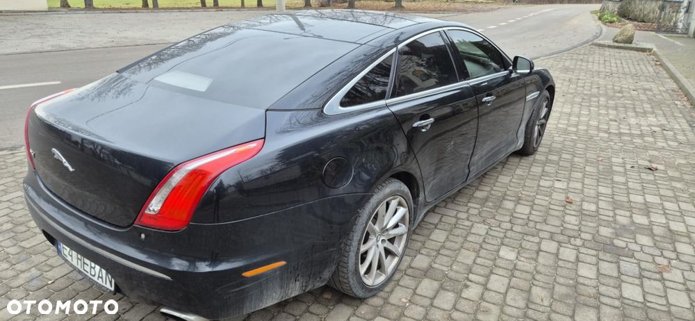 Jaguar XJ 3.0 D V6 Premium Luxury - 13