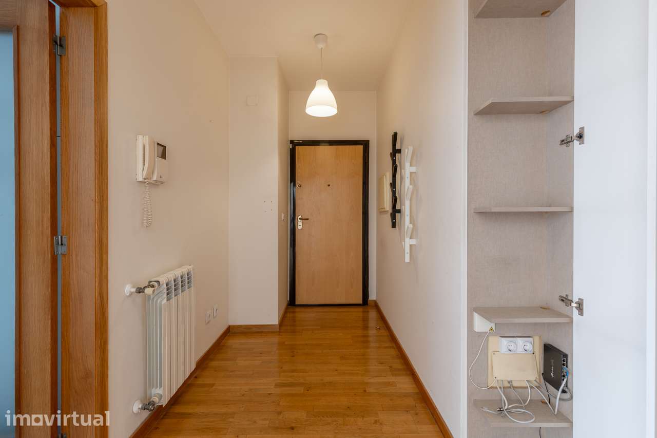 T3+1 com Suite, Closet, 2 WC, Garagem e Arrecadação | Senhora da Hora - Grande imagem: 3/15