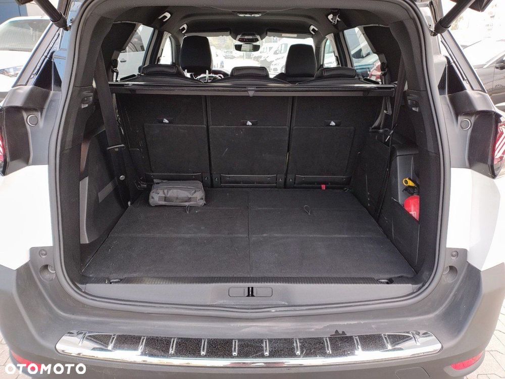 Peugeot 5008 - 6