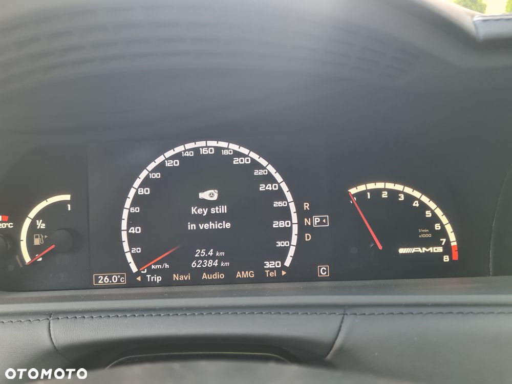 Mercedes-Benz CL 63 AMG - 11