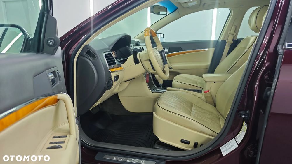 Lincoln MKZ - 32
