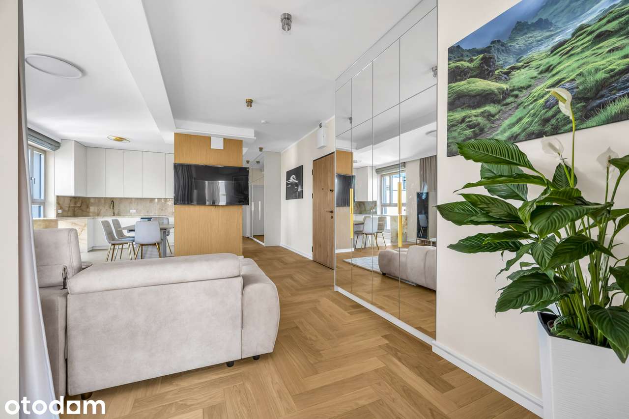 Penthouse z tarasem na dachu obok Varso Tower