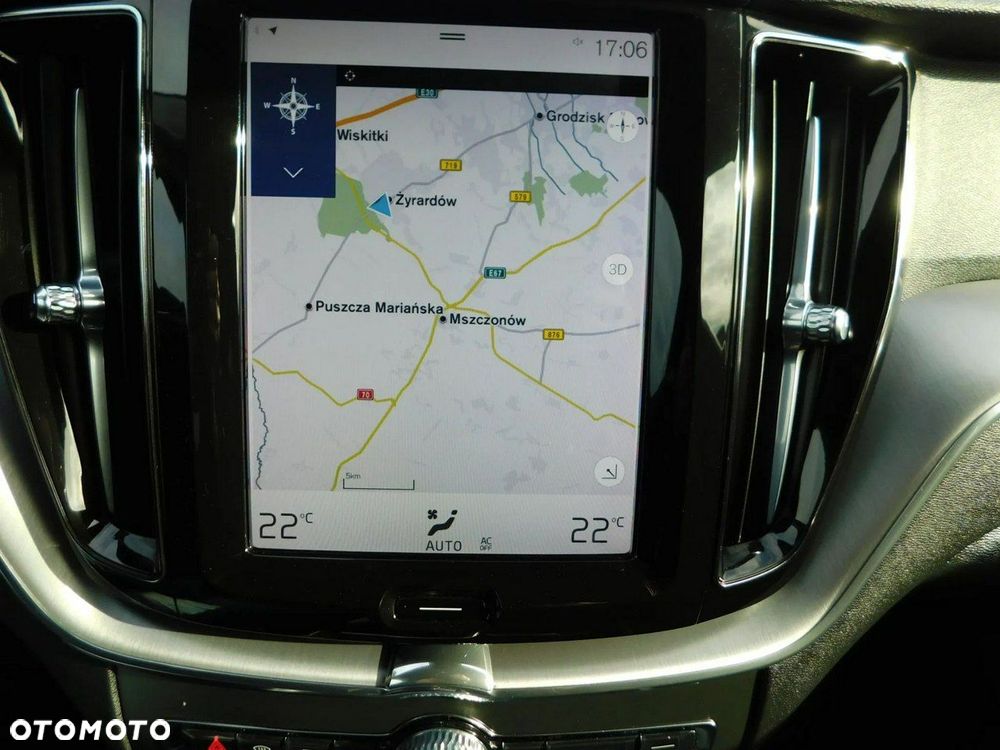 Volvo XC 60 D4 Momentum Pro - 17