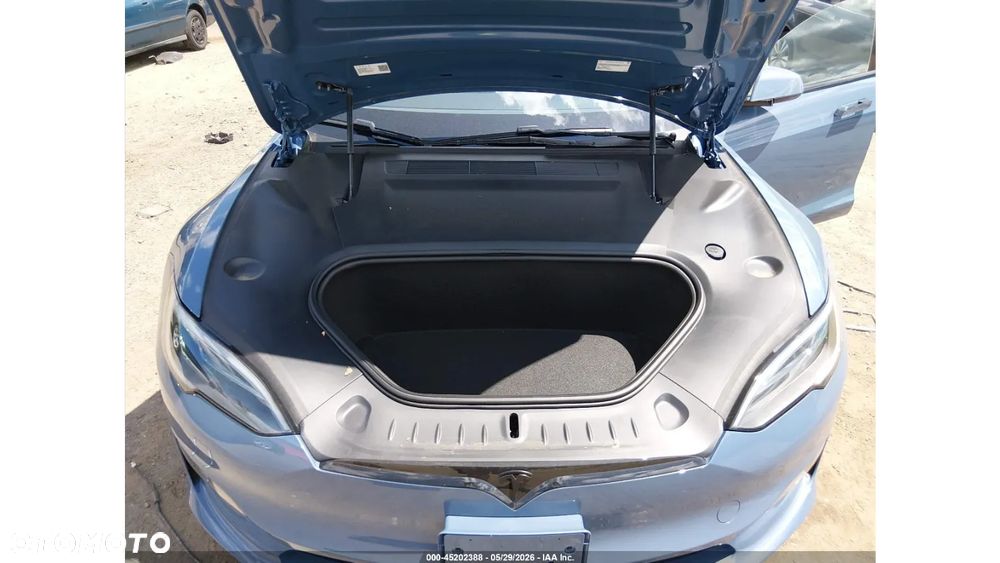 Tesla Model S AWD - 13