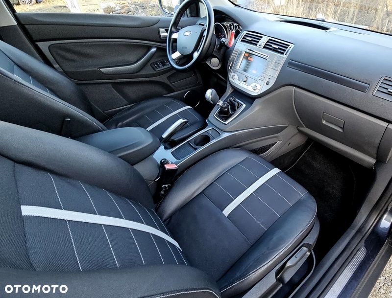 Ford Kuga 2.0 TDCi Titanium - 22