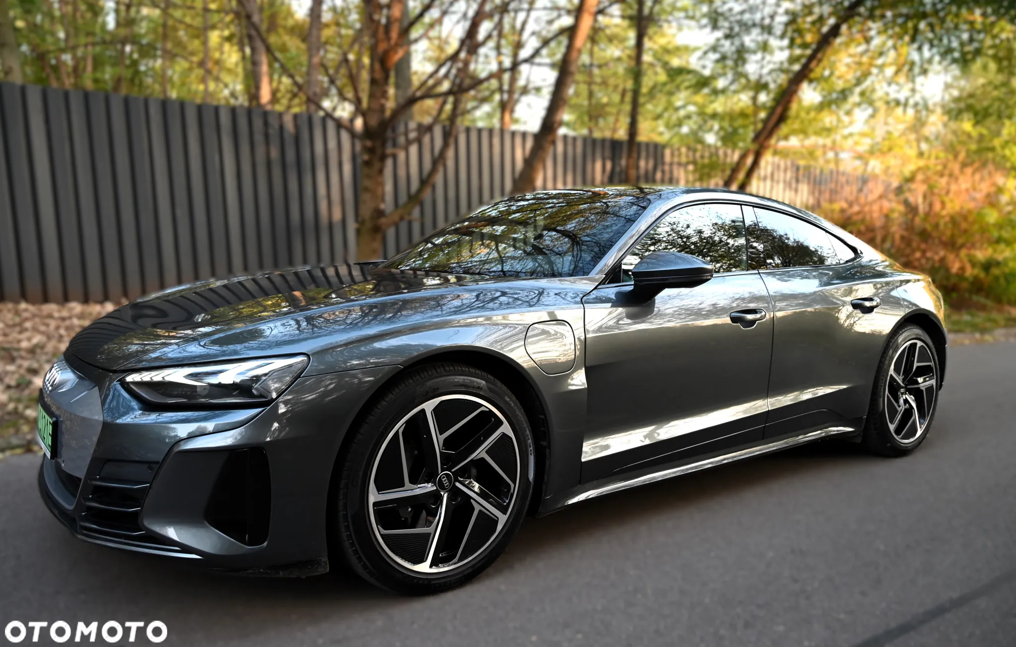 Audi e-tron GT - 4