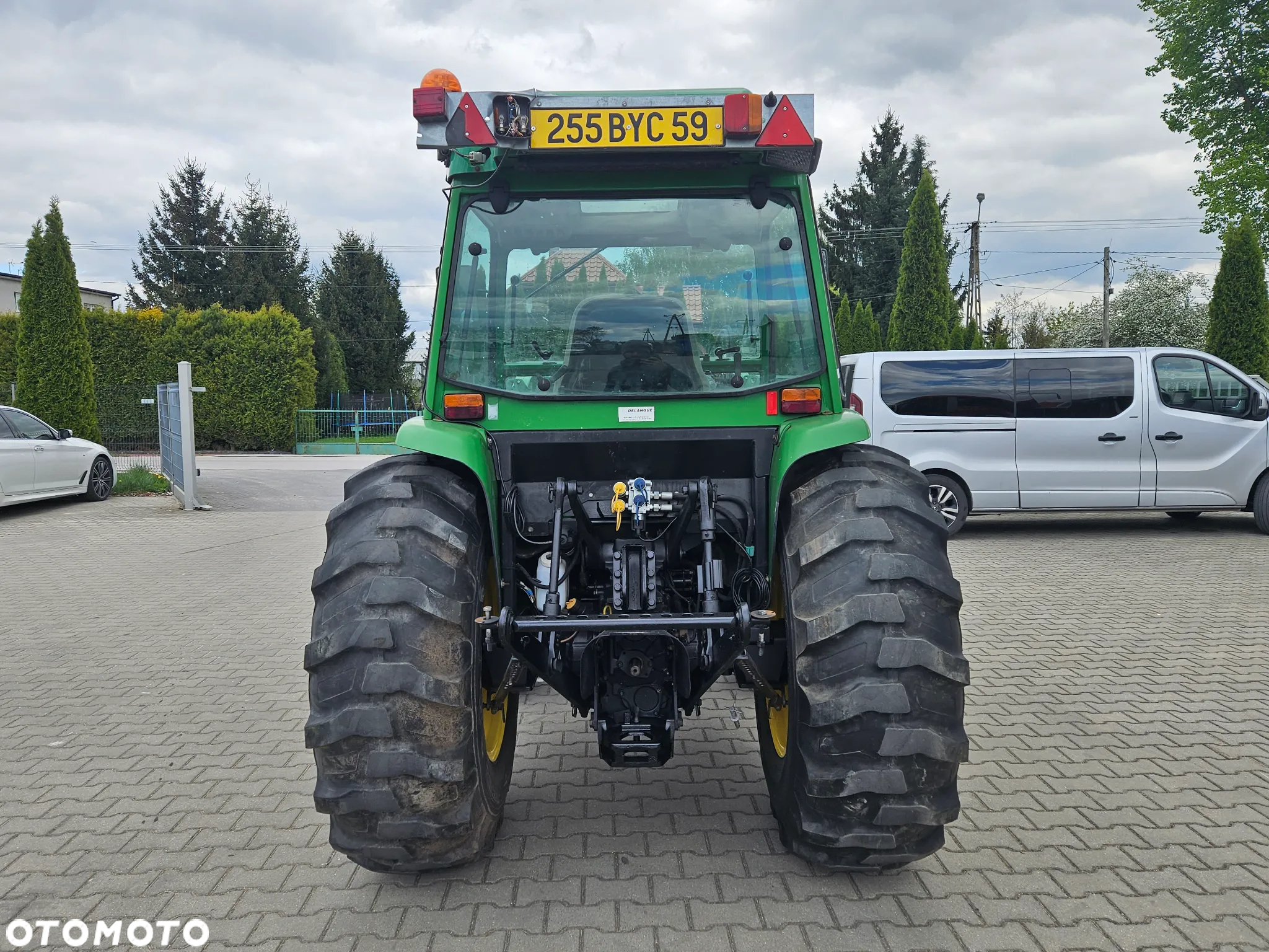 John Deere 4520 / SPROWADZONY Z FRANCJI / 3 710 MTH / PRZEDNI TUR - 23