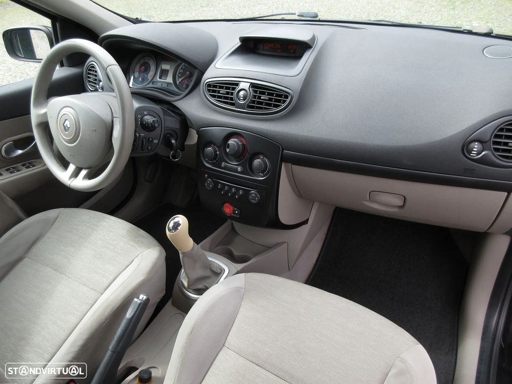 Renault Clio 1.2 16V Dynamique Luxe - 23