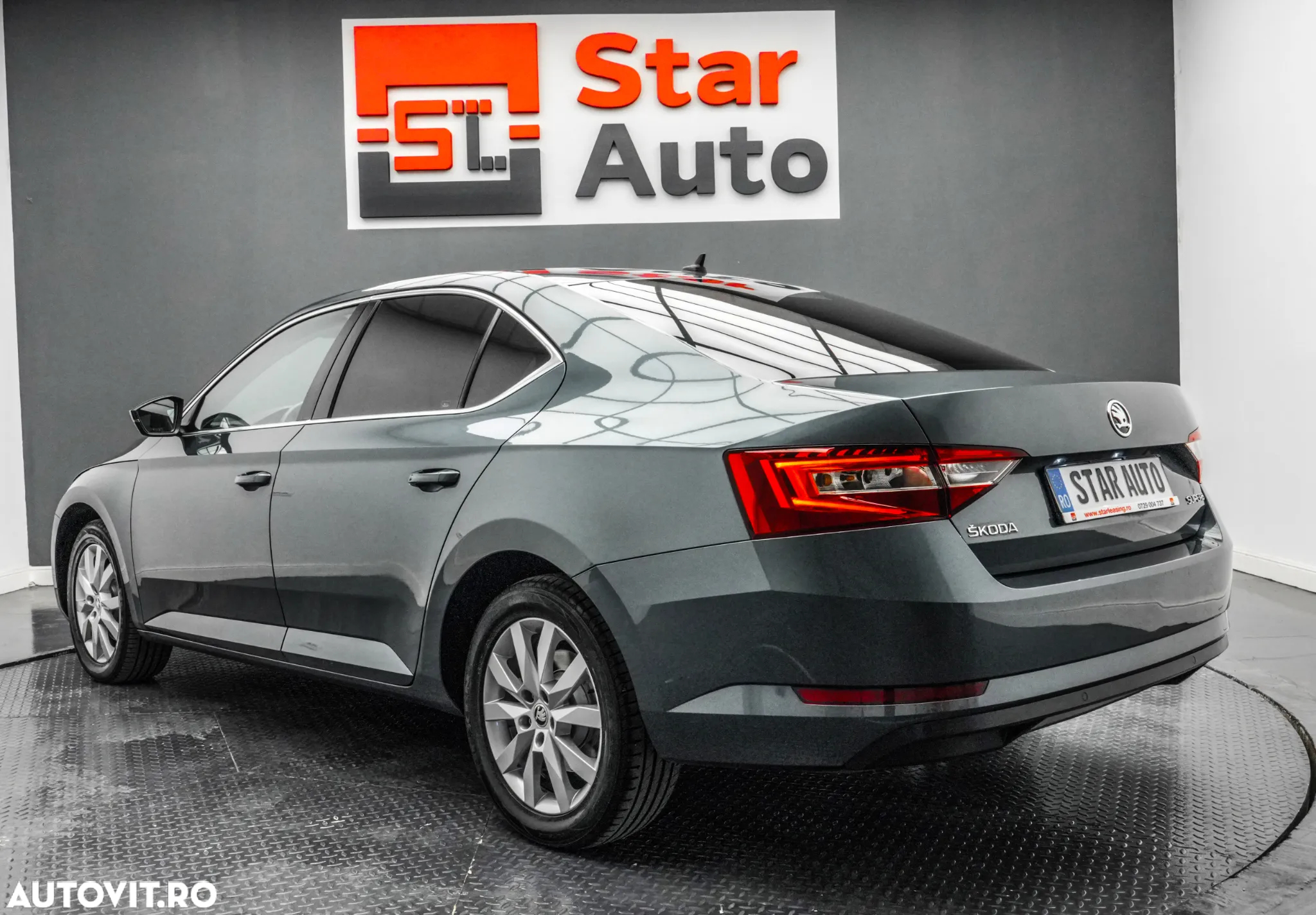 Skoda Superb 2.0 TDI Style - 4
