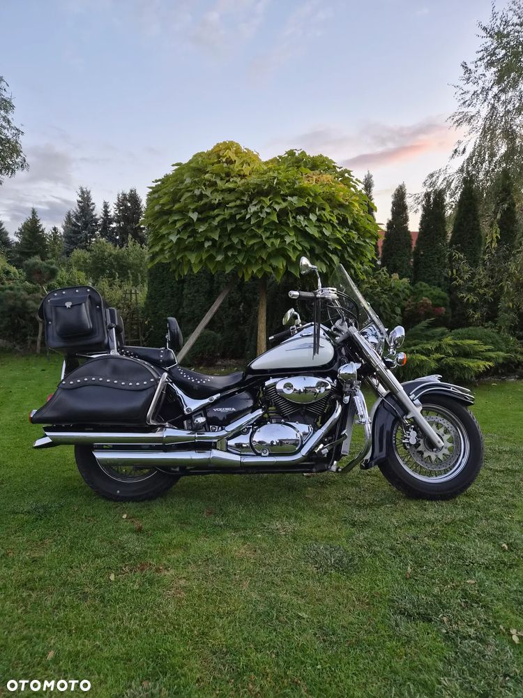 Suzuki Intruder
